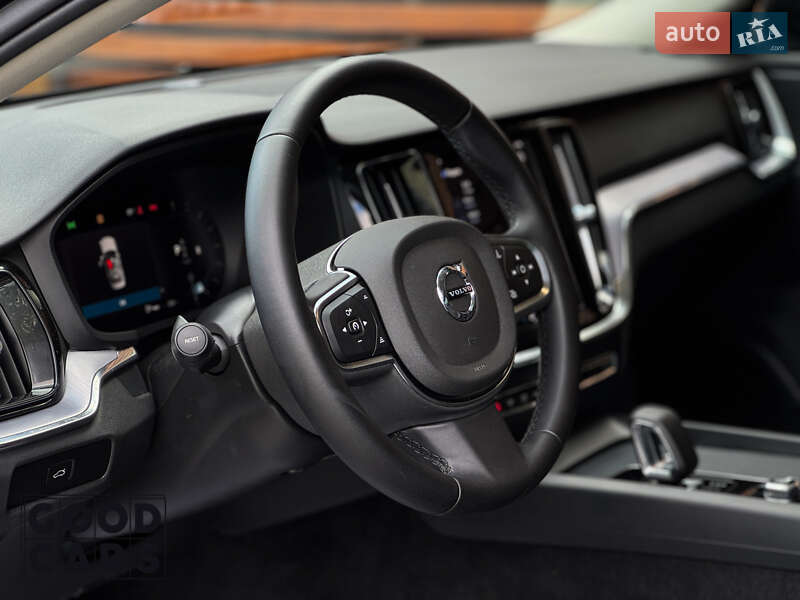 Седан Volvo S60 2024 в Одессе