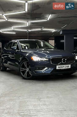 Седан Volvo S60 2020 в 