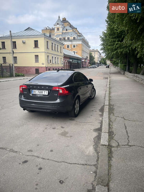 Седан Volvo S60 2010 в Житомире