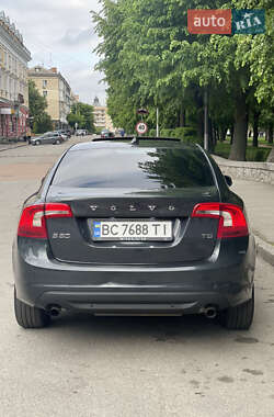 Седан Volvo S60 2010 в 