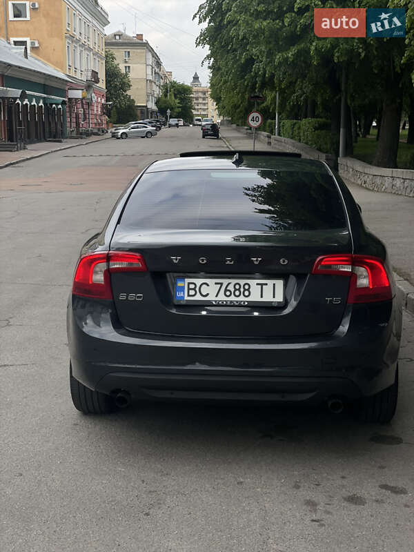 Седан Volvo S60 2010 в Житомире