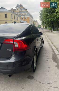 Седан Volvo S60 2010 в 