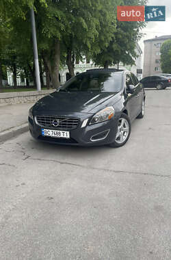 Седан Volvo S60 2010 в 
