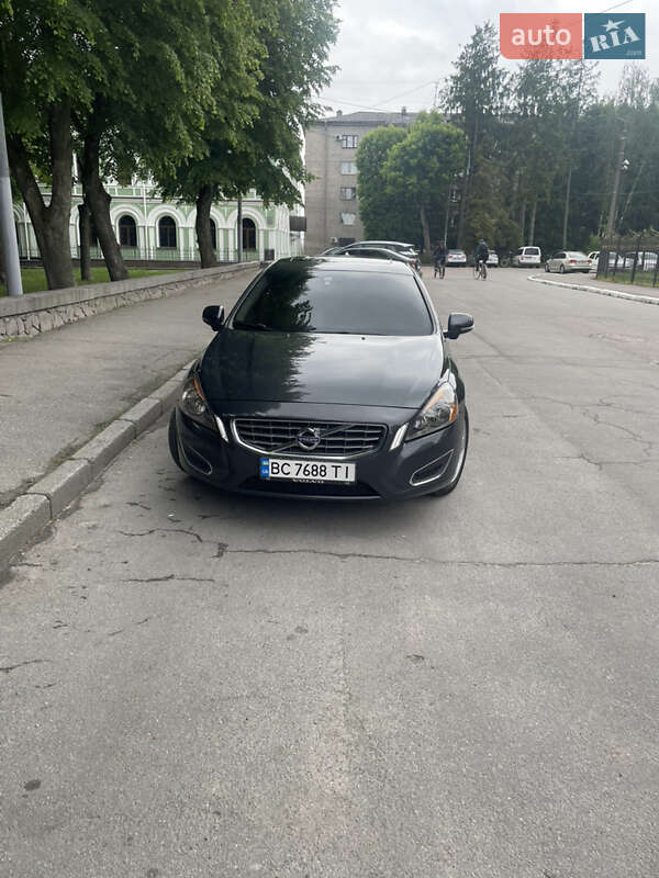 Седан Volvo S60 2010 в Житомире