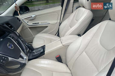 Седан Volvo S60 2010 в 