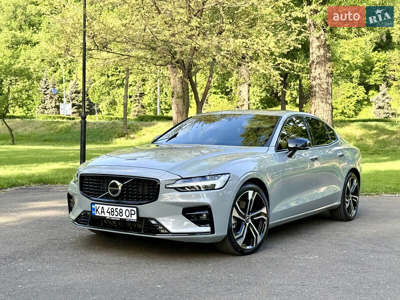 Volvo S60 2024