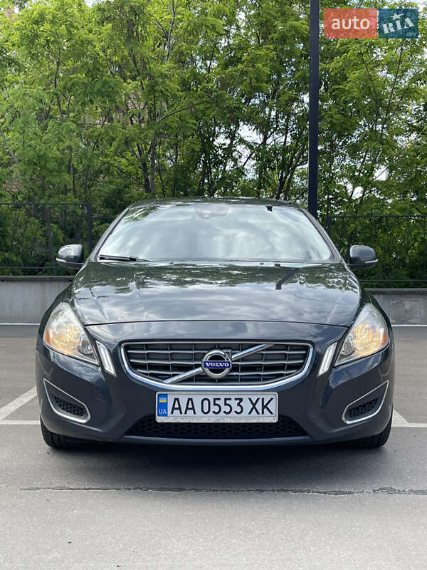 Volvo S60 2011