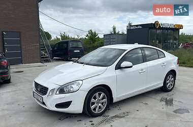 Седан Volvo S60 2011 в Киеве