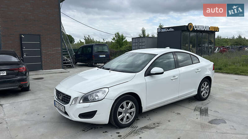 Volvo S60 2011