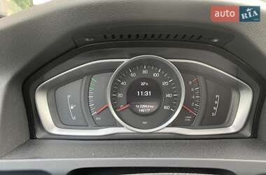 Седан Volvo S60 2015 в 