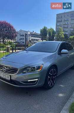 Седан Volvo S60 2016 в Днепре
