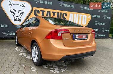 Седан Volvo S60 2012 в 
