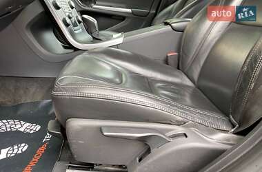 Седан Volvo S60 2012 в 