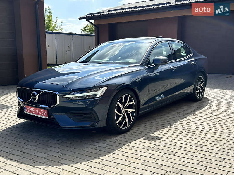 Седан Volvo S60 2019 в Рівному