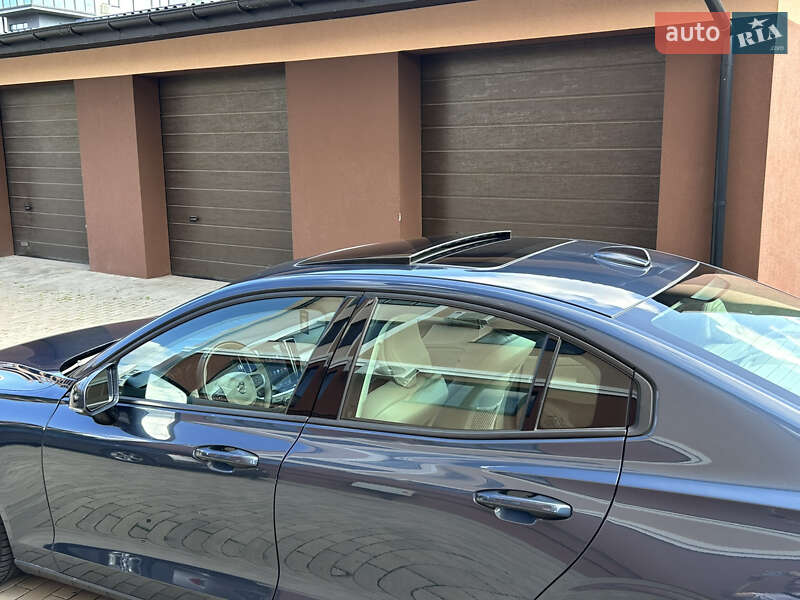 Седан Volvo S60 2019 в Рівному