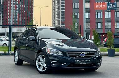 Седан Volvo S60 2014 в Киеве