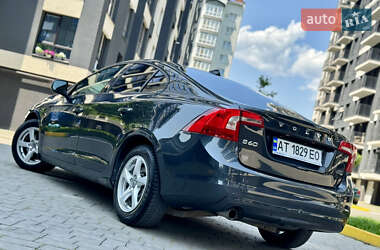 Седан Volvo S60 2014 в 