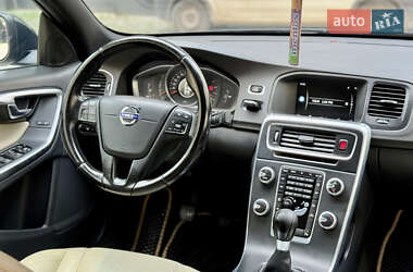 Седан Volvo S60 2014 в 