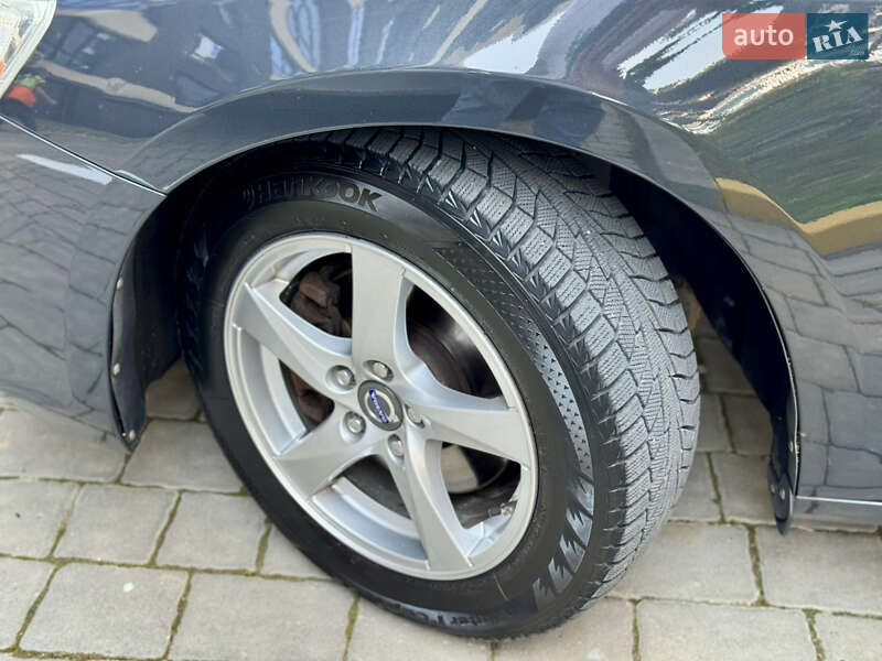 Седан Volvo S60 2014 в Ивано-Франковске