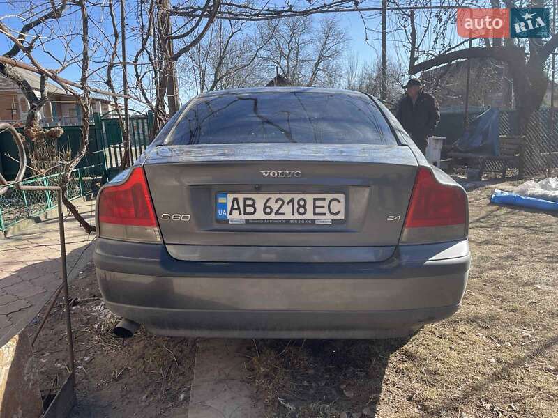 Volvo S60 2004
