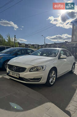 Седан Volvo S60 2014 в 