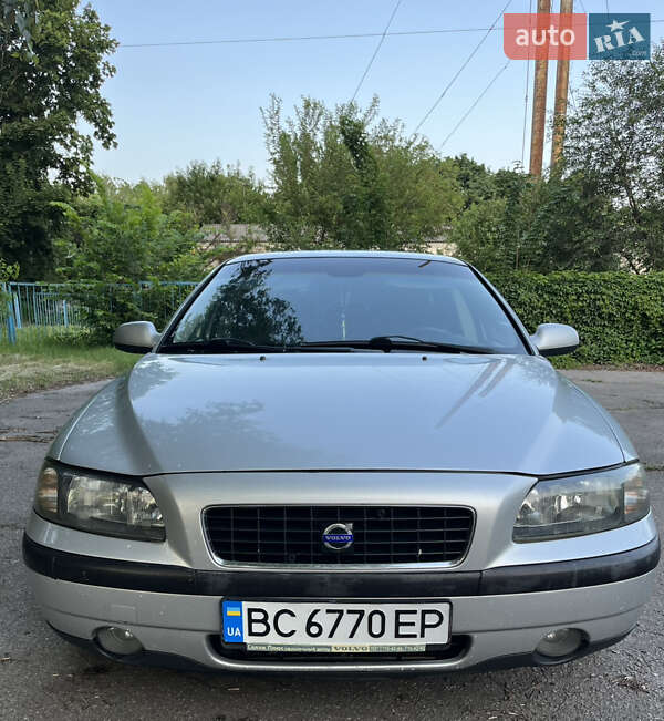 Седан Volvo S60 2002 в Переяславі