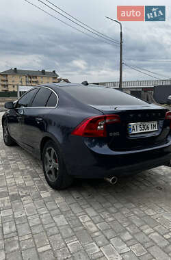 Седан Volvo S60 2011 в 