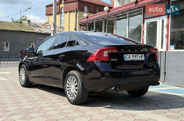 Седан Volvo S60 2012 в 