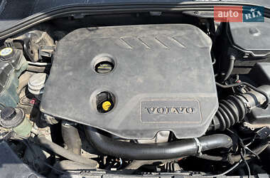Седан Volvo S60 2012 в 