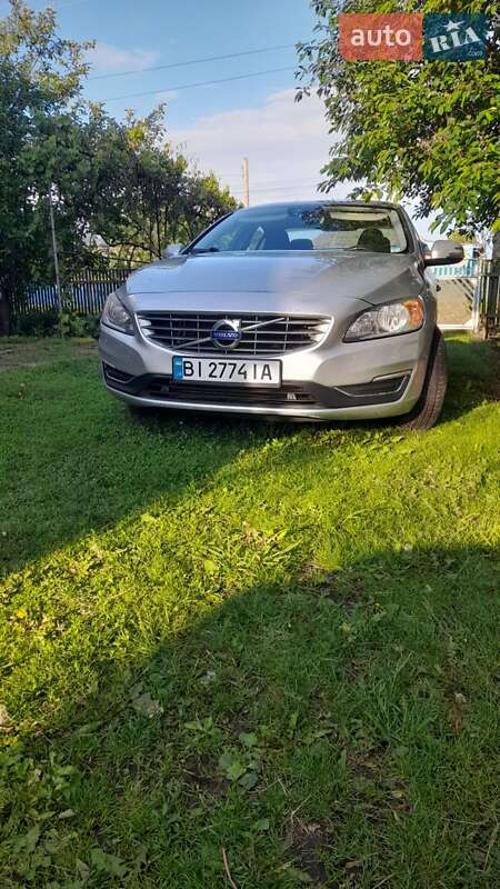 Седан Volvo S60 2015 в Полтаве