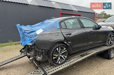 Седан Volvo S60 2024 в 