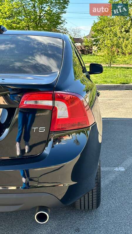 Седан Volvo S60 2012 в Борисполі