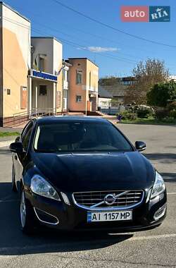 Седан Volvo S60 2012 в 
