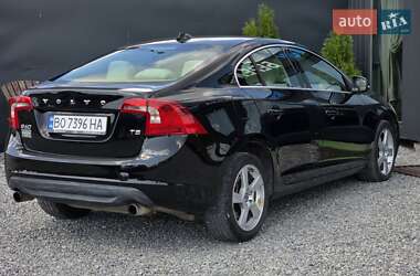 Седан Volvo S60 2012 в 