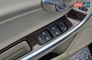 Седан Volvo S60 2012 в 