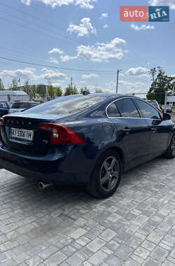 Седан Volvo S60 2011 в 