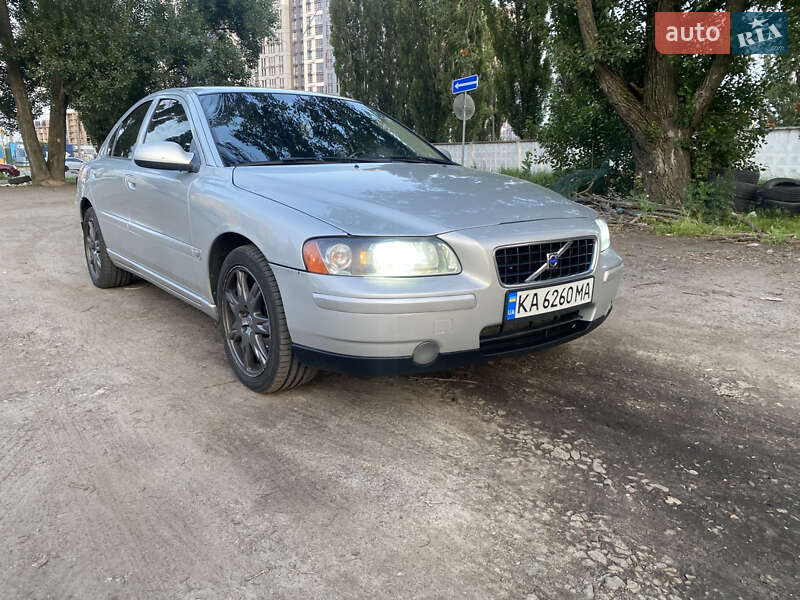 Седан Volvo S60 2005 в Киеве