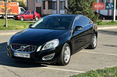 Седан Volvo S60 2012 в 
