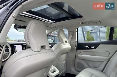 Седан Volvo S60 2021 в 