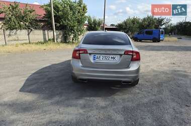 Седан Volvo S60 2016 в 