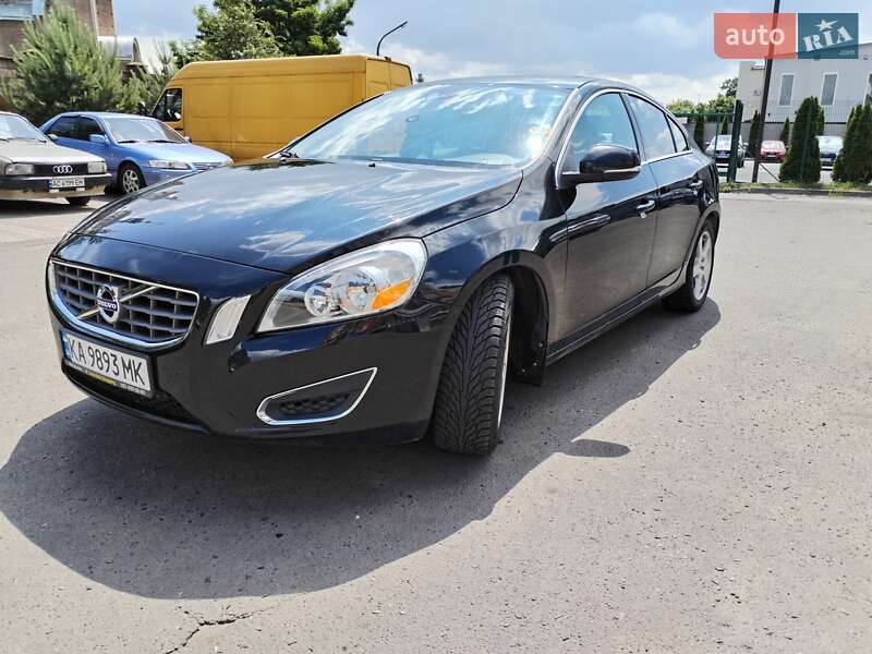 Седан Volvo S60 2011 в 