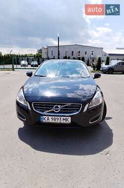 Седан Volvo S60 2011 в 