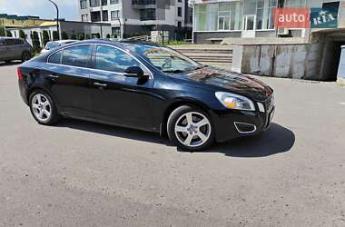 Седан Volvo S60 2011 в 
