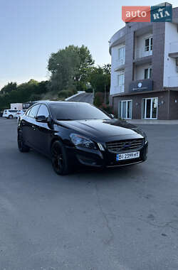Седан Volvo S60 2010 в 