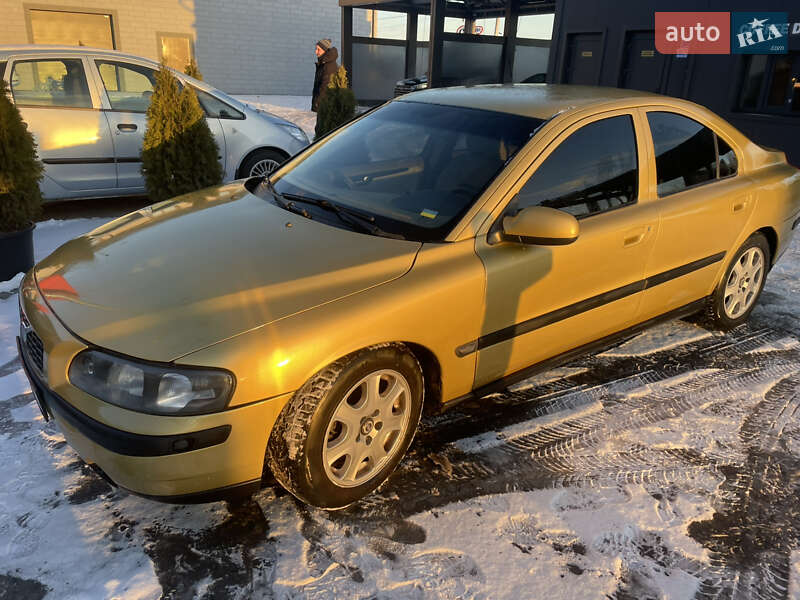 Седан Volvo S60 2001 в Киеве
