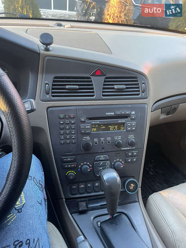 Седан Volvo S60 2001 в Киеве