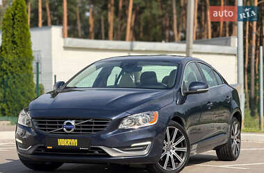 Седан Volvo S60 2014 в Киеве