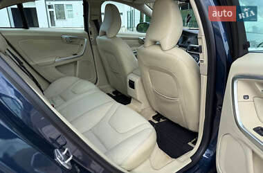 Седан Volvo S60 2014 в 