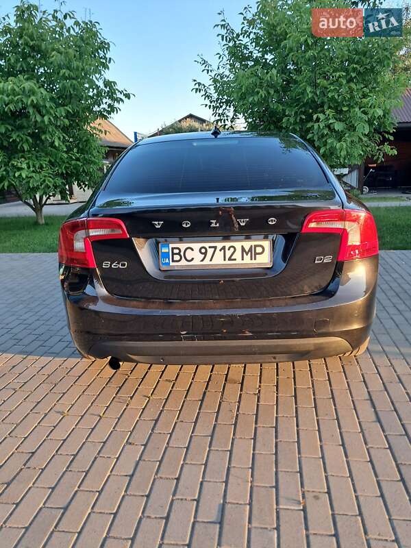 Седан Volvo S60 2012 в Львове