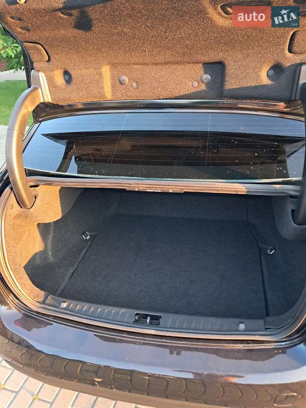 Седан Volvo S60 2012 в Львове